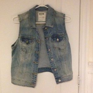 Garage - Jean Jackets 2/20$